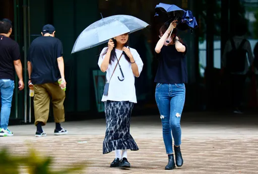 明日雨勢增加！東北部防豪雨下探20°C　這天冷氣團報到