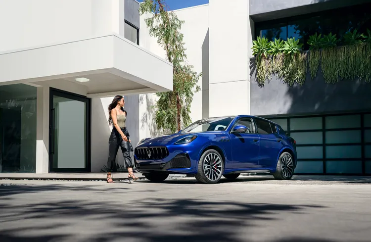 Grecale Trofeo搭載3.0升V6雙渦輪增壓引擎，創造出530匹的強悍馬力，0-100km/h加速僅3.8秒即可完成。原廠照片