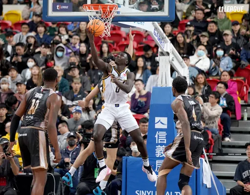 T1台新战神主场首秀遭阿巴西踢馆！惨败25分　队史首胜还没来