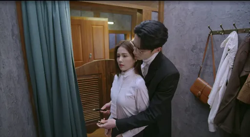 王鶴棣追財經女記者自牽姻緣 籤筒全換上上籤怎抽都是「良緣已至」