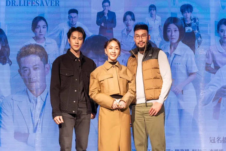 潘君侖（左起）、林玟誼、邱永騰出席首映記者會。東森提供