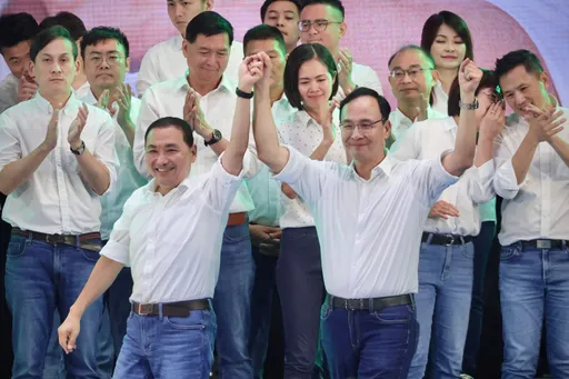 柯文哲秀3民調嗆最強!朱立倫揪這疑點回擊 藍內參曝光「侯友宜領先5%」