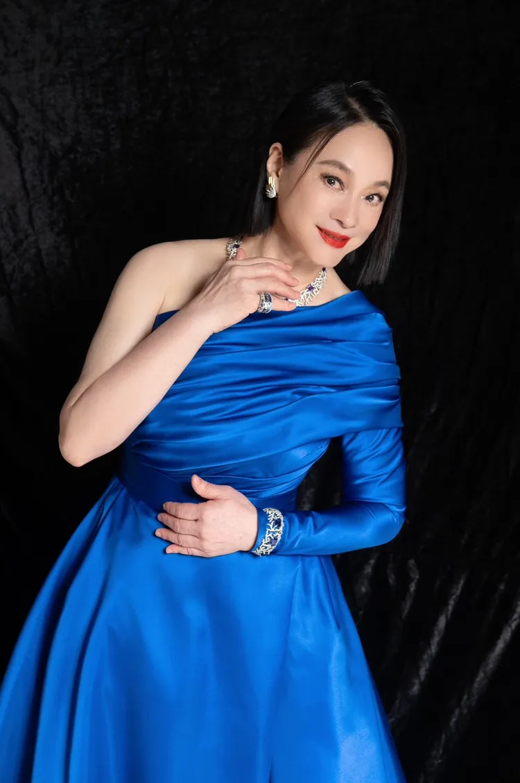 陸小芬把人生每一天都過得精采可期，把自己從頭到腳都活得美麗自信。Tiffany & Co提供