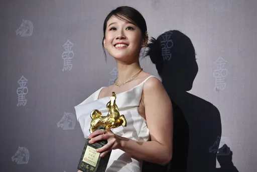 方志友擠下陳意涵獲金馬女配角 一臉不可置信:老公叫我不要哭太久