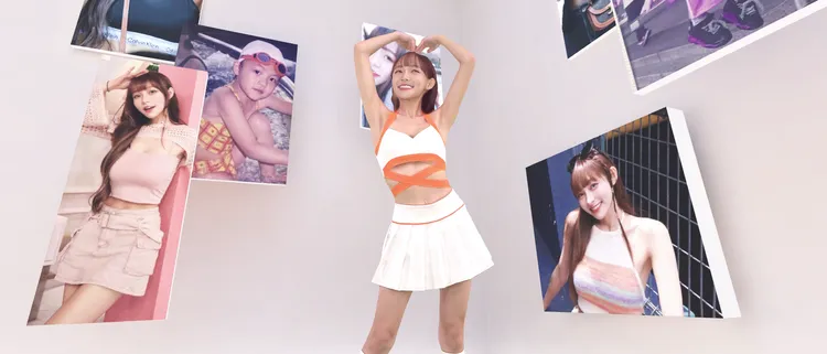 林襄公開她小時穿泳裝玩水的照片。HTC VIVE ORIGINALS提供