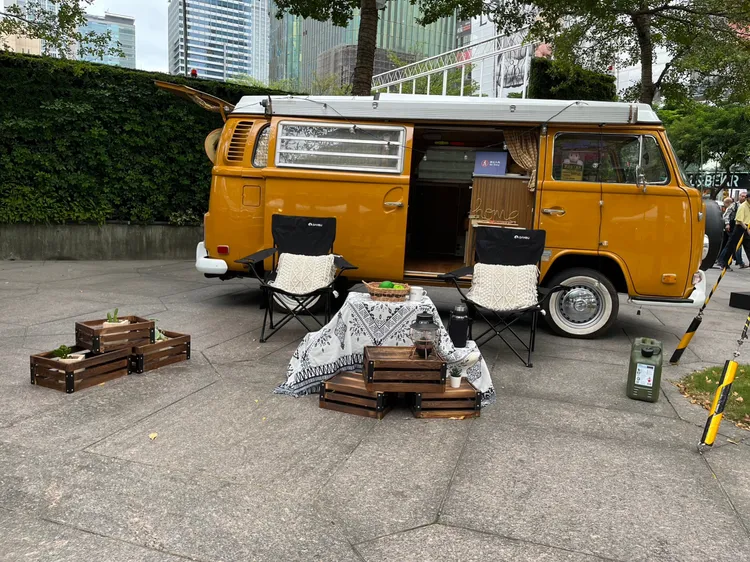 經典車款展示區，包含饒具歷史風情的T2車款。林浩昇攝