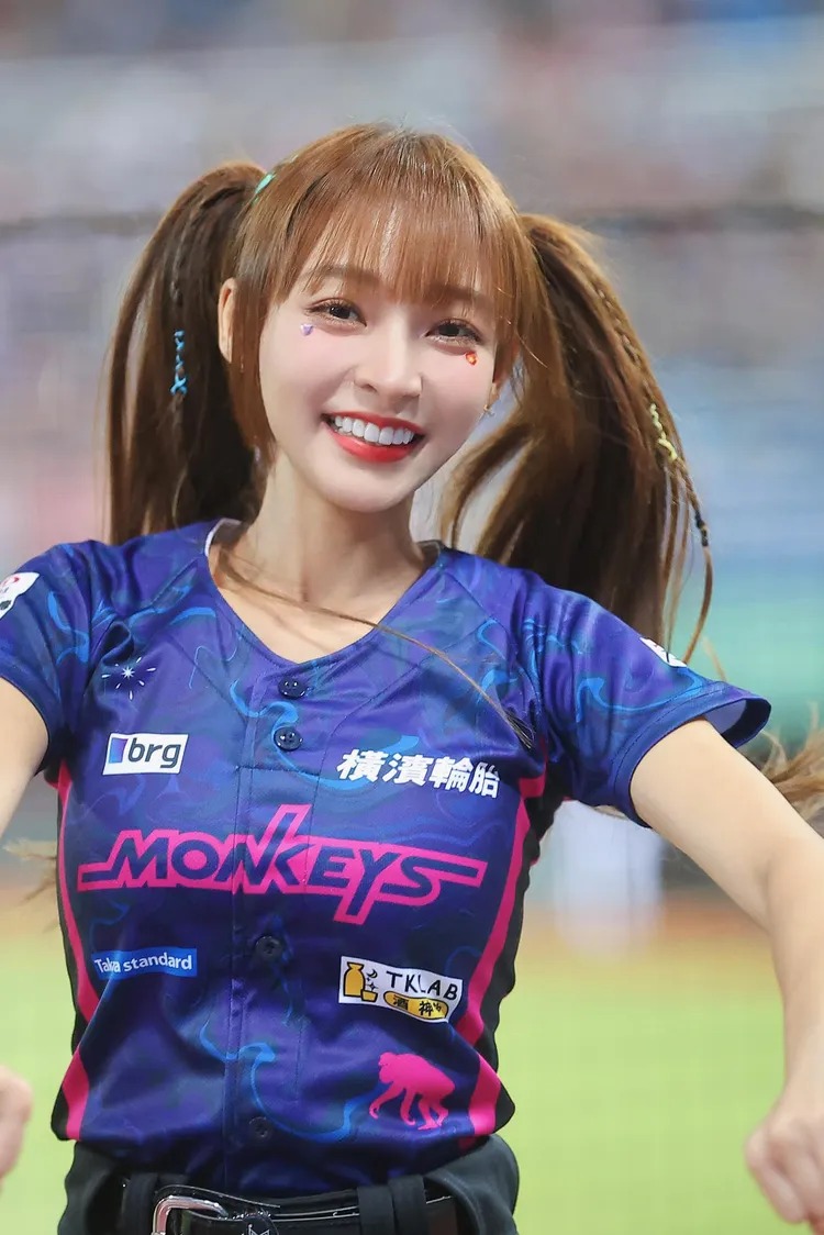 林襄是人氣啦啦隊女神。翻攝自林襄臉書