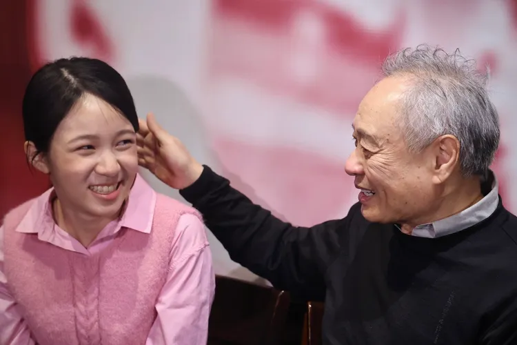 李安拍拍林品彤表示鼓勵。攝影中心攝