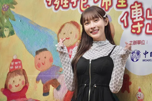 林襄坦言砸近1百萬微整 開放女記者驗貨32E奶「原廠的」