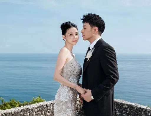 潘玮柏峇里岛婚礼不藏了 闭眼情牵「中国最美空姐」晒婚纱照