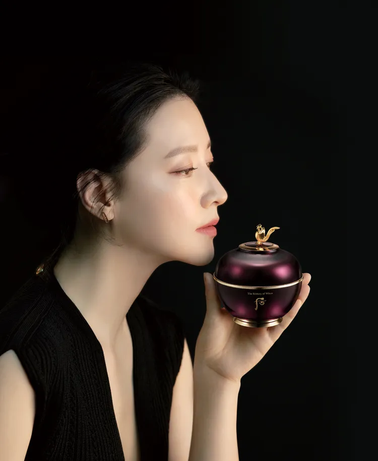 李英愛是Whoo后還幼系列代言人。品牌提供