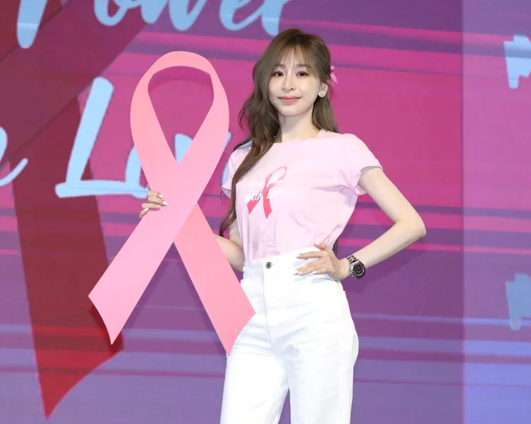 王心凌回到台灣後，馬不停蹄地出席粉紅力量公益活動。特勤中心攝