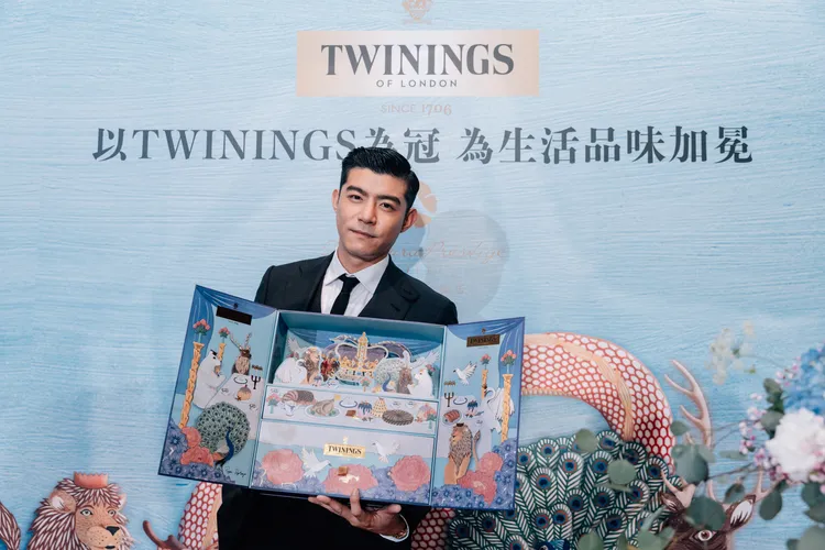 王柏傑和謝欣穎一起追《此時此刻》。品牌提供