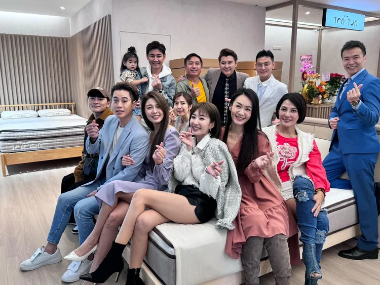 眾多藝人好友前來支持新品牌。TonTon躺躺提供