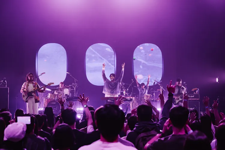 宇宙人美聲征服新加坡歌迷。相信音樂提供