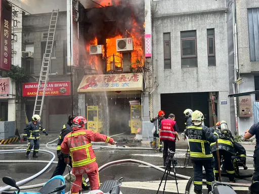 台中老宅竄烈焰好嚇人　病塌腦麻女遭救出！多處燒燙傷送醫不治
