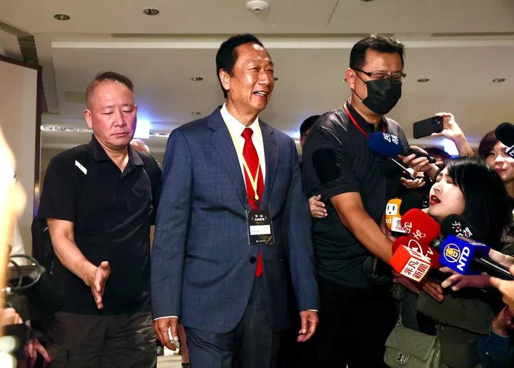 鴻海創辦人郭台銘今天也出席第一屆李國鼎獎頒獎典禮。彭欣偉攝