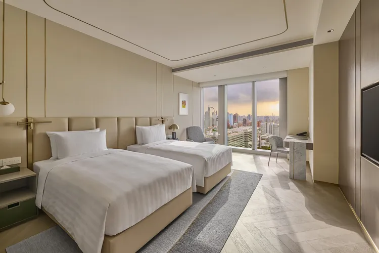 台北漢來大飯店豪華客房。業者提供