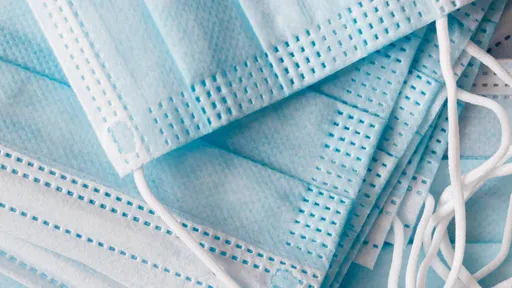 一般口罩當醫療賣!無良「蛙蛙文創」獲利4401萬元被起訴