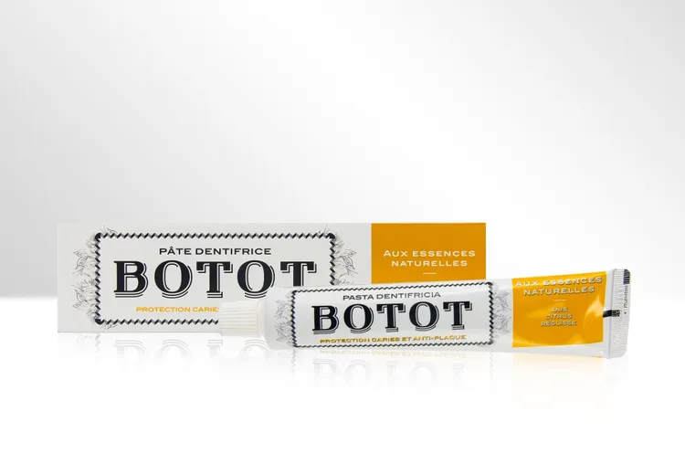 法國BOTOT潔淨護理牙膏售價380元，特價290元。台隆手創館提供