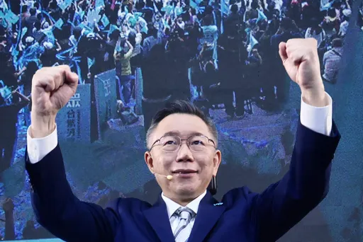 藍白破局柯文哲夜訪郭台銘 王世堅3天前神預言!自封「柯學家」