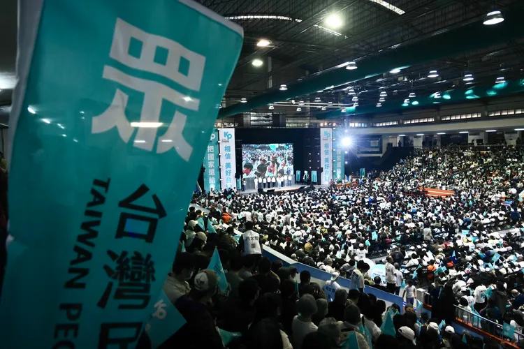 活動現場人擠人。林林攝