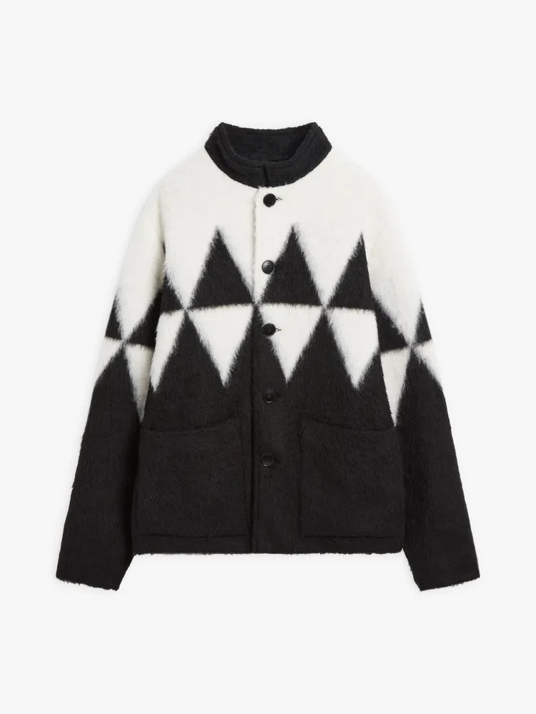 菱格紋緹花外套，1萬7980元。品牌提供