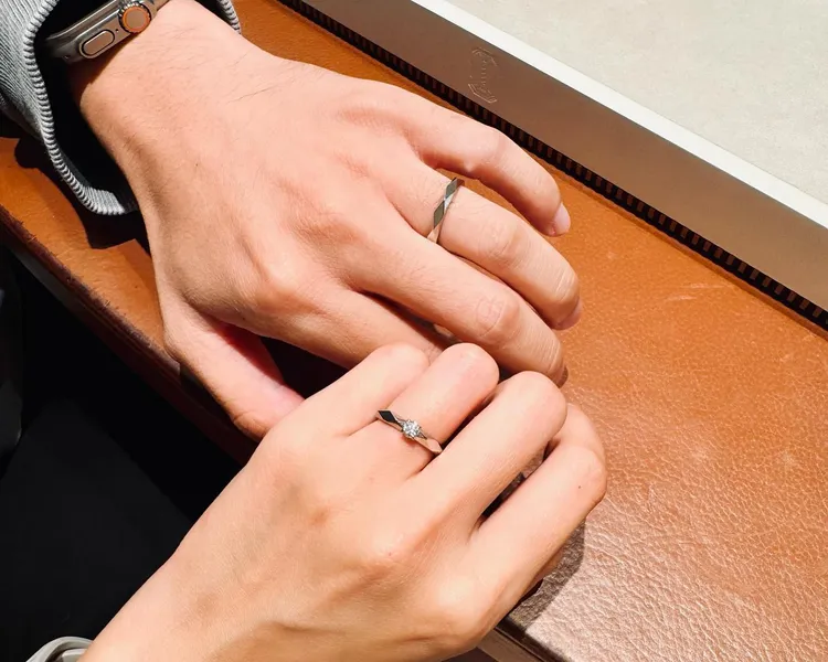 事後補上的求婚戒指。翻攝壹加壹臉書