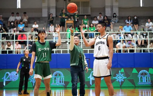 成功男籃對上北一女籃 為北一女中120週年校慶揭開序幕