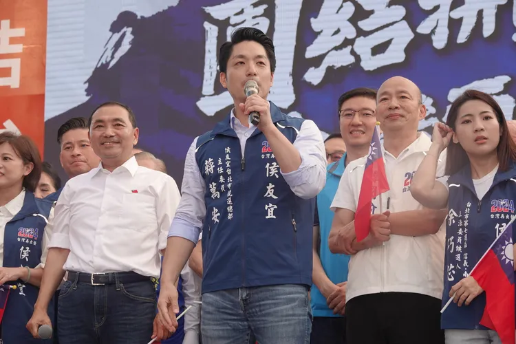 蔣萬安說侯友宜最了解基層辛苦跟百姓需求。江孟謙攝