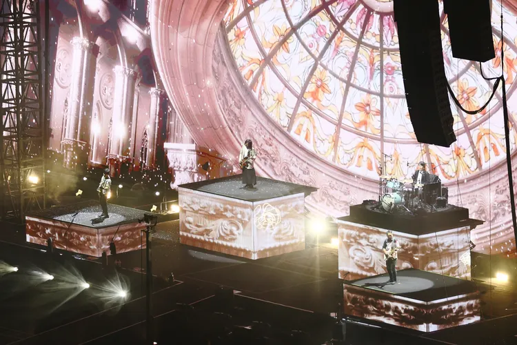 五月天在上海帶來精彩演出。相信音樂提供