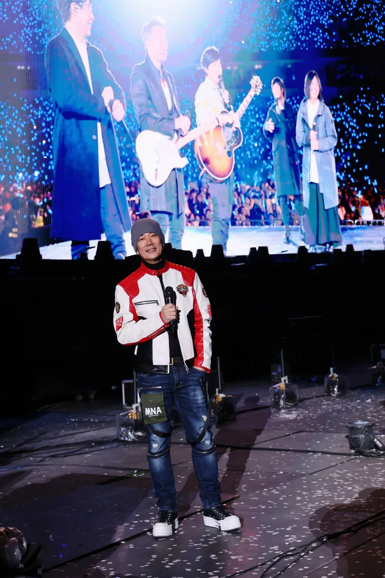 任賢齊驚喜現身演唱會現場點歌。相信音樂提供