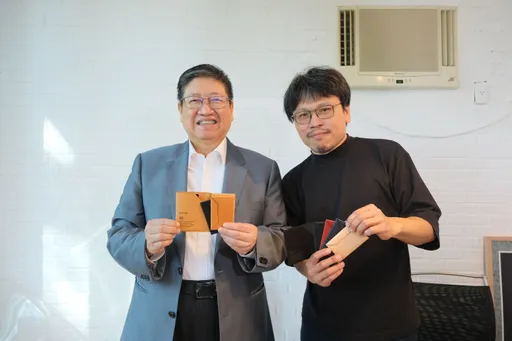 「巧翻皮夹」!一秒翻出所需卡片 竹县地方产业创新成果亮眼