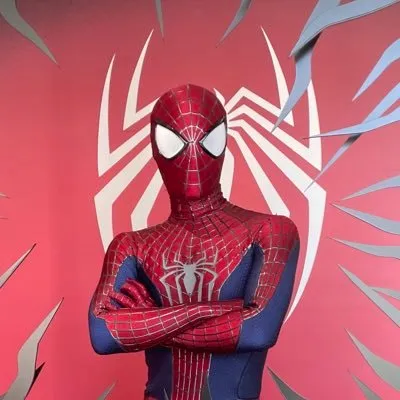 網友슬래시自稱就是當天現身的蜘蛛人。翻攝推特