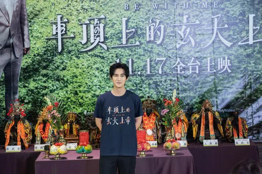 周渝民帶「孫女」現身首映 日本鐵粉直衝嘉義追星
