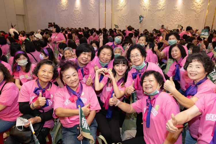 黃捷表示，台灣要值得信賴、要能夠守護台灣主權、守護自由民主發展的總統參選人，國會更要過半。黃捷服務處提供