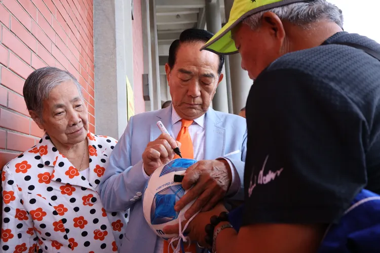 宋楚瑜說，親民黨重返國會，目的就是要為人民把關執政團隊。翻攝畫面