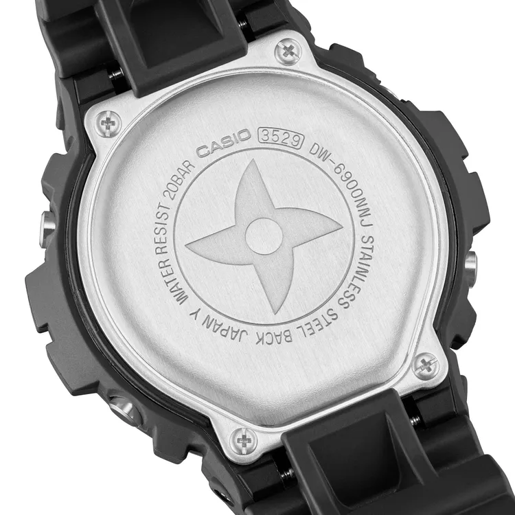 錶款背蓋綴有忍者之心手裏劍的圖案。品牌提供