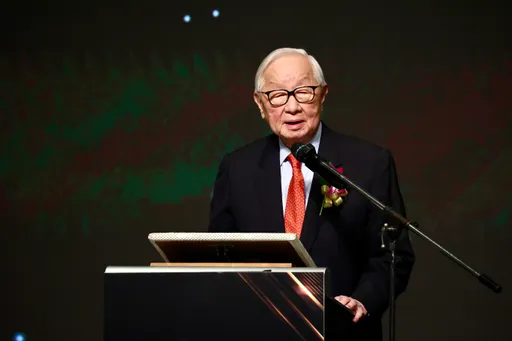張忠謀盛讚李國鼎是非常清廉、愛國的人 「沒有他就不會有台積電」