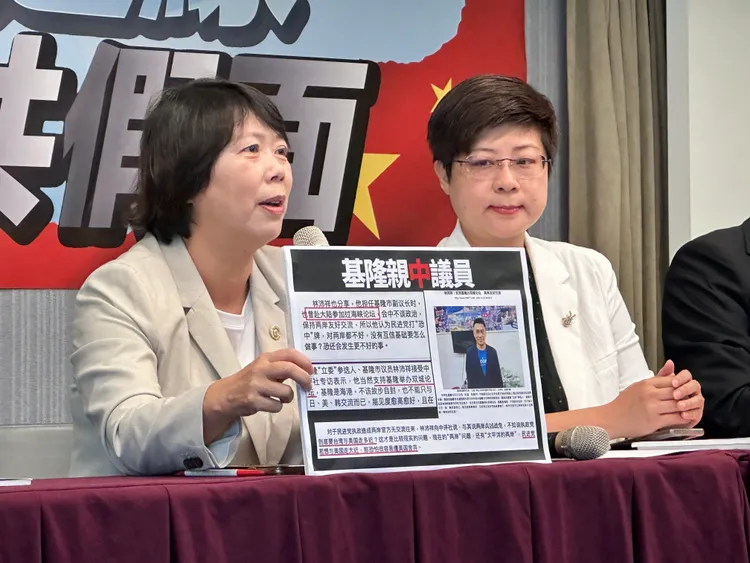 鄭文婷指林沛祥為舔共議員。潘袁詩羽攝