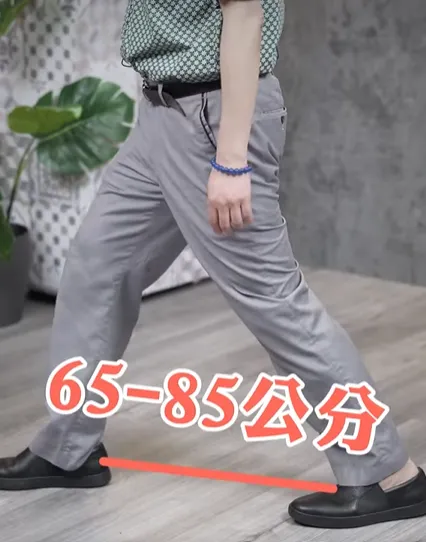 每步的距離要拉長到65至85公分，大約是2個斑馬線的距離。翻攝江坤俊臉書