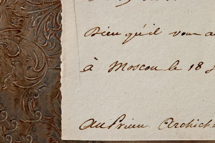 翻攝拉布收藏公司（Raab Collection）官網