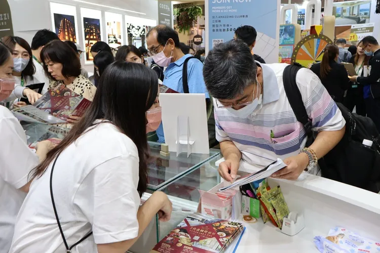 凱撒飯店連鎖台北國際旅展第3日再次出現百萬刷手，狂掃聯合餐券刷下175萬元。業者提供