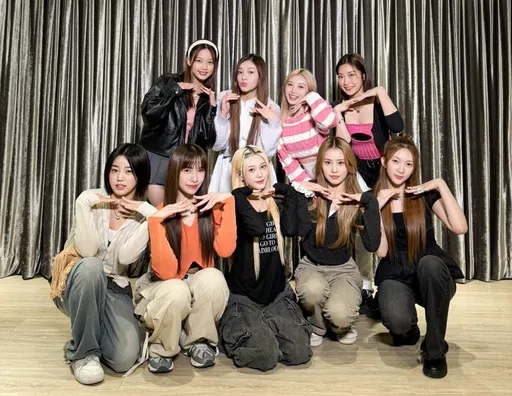 黑曜精靈同框YOUNG POSSE玩自拍 韓文交流「超暖互動」全公開