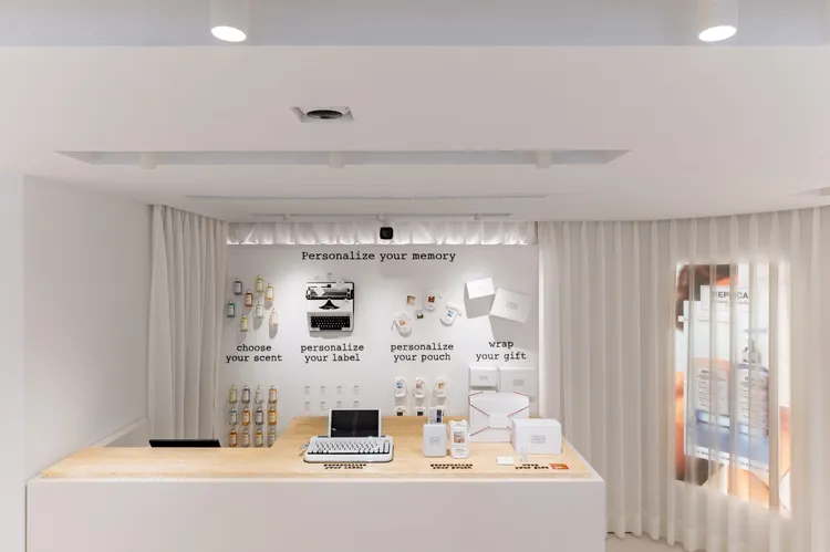 Maison Margiela Fragrances品牌專門店。品牌提供