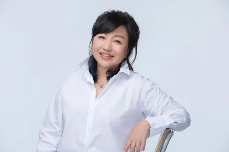 民歌天后鄭怡將在淡水登台演出。寬寬整合行銷提供