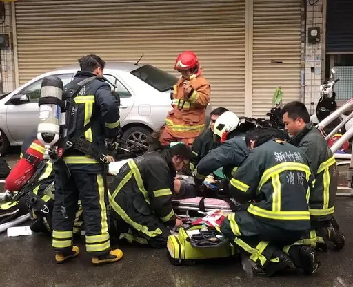 勇消殉職!4移工獲救竟然全跑了 專家懷疑面罩出問題