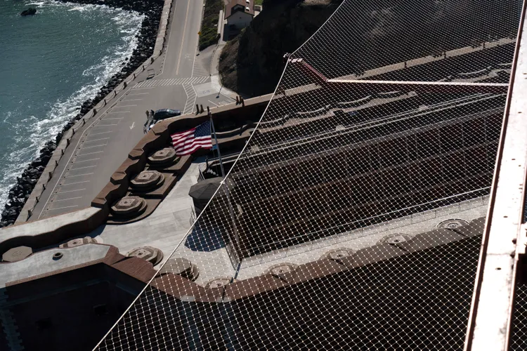 金門大橋自殺防護網預計今年底前完工。新華社