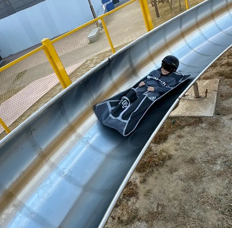 巨濟植物園叢林塔2021年11月啟用至今，1小時內無限開溜，是小孩放電的好去處。陳怡文攝