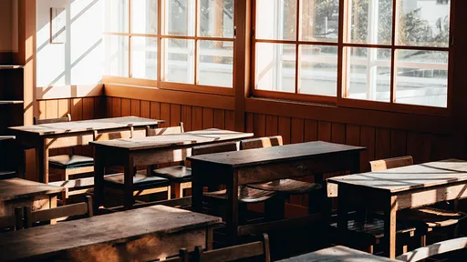 少年10刀割頸同學遭肉搜！新北院急喊話「下架勿轉傳」　最重恐囚5年